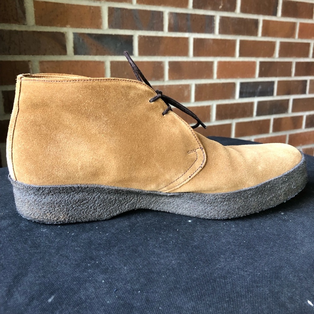 Men's Tan Suede Chukka Boots